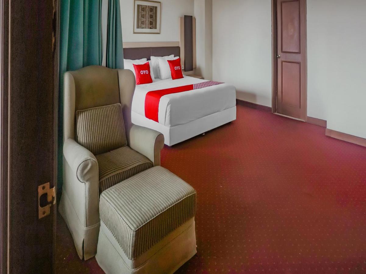 Oyo 3967 Hotel Pantai Wisata Makassar Kültér fotó