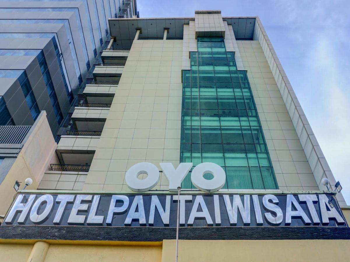 Oyo 3967 Hotel Pantai Wisata Makassar Kültér fotó