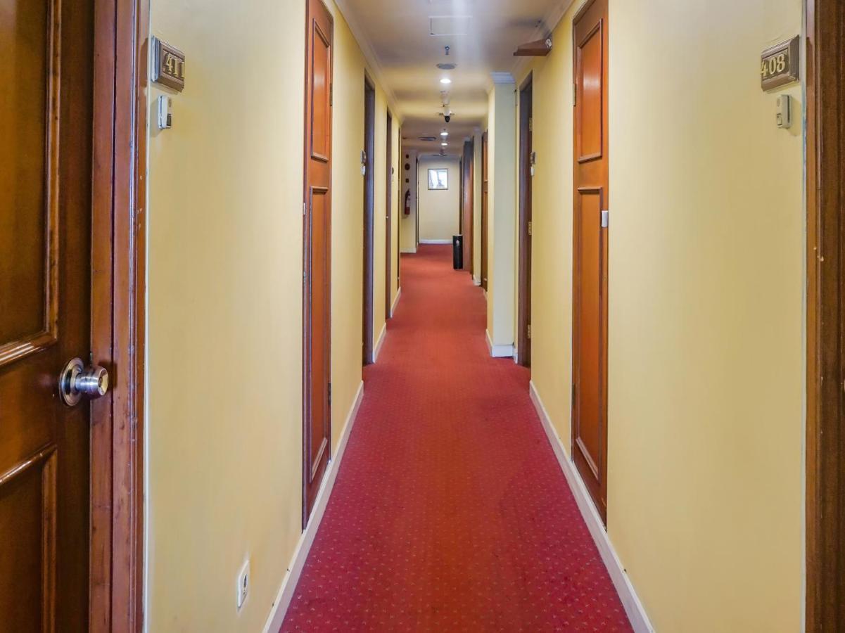 Oyo 3967 Hotel Pantai Wisata Makassar Kültér fotó