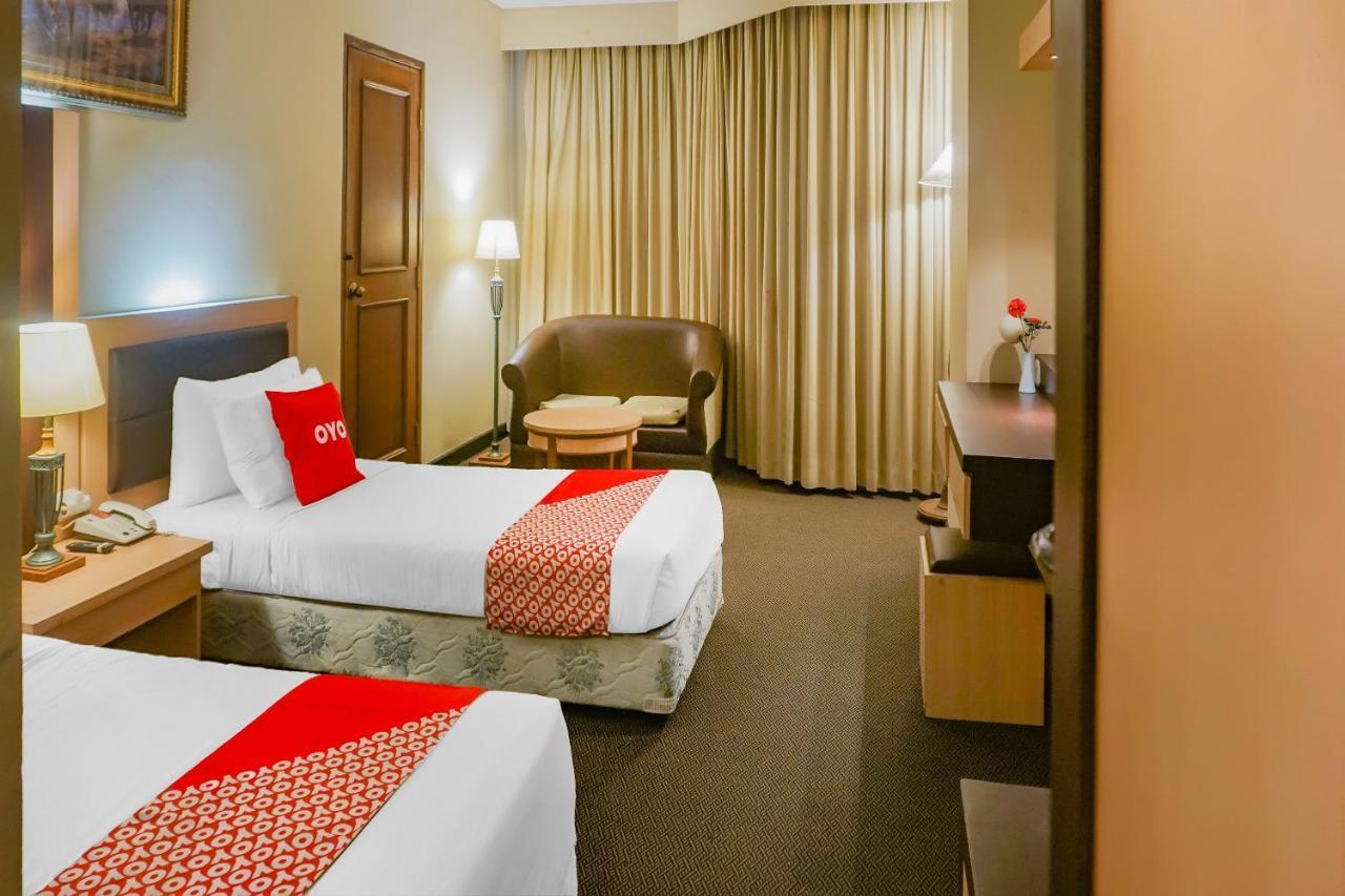 Oyo 3967 Hotel Pantai Wisata Makassar Kültér fotó